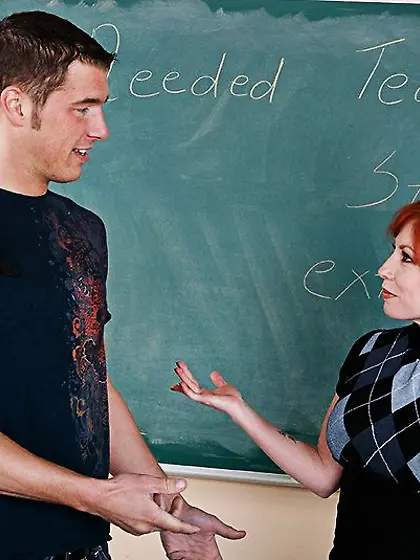 Busty redhead milf Brittany OConnell gets her delicious creamy c