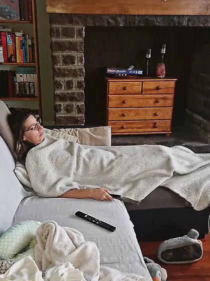 Masturbation dans le salon