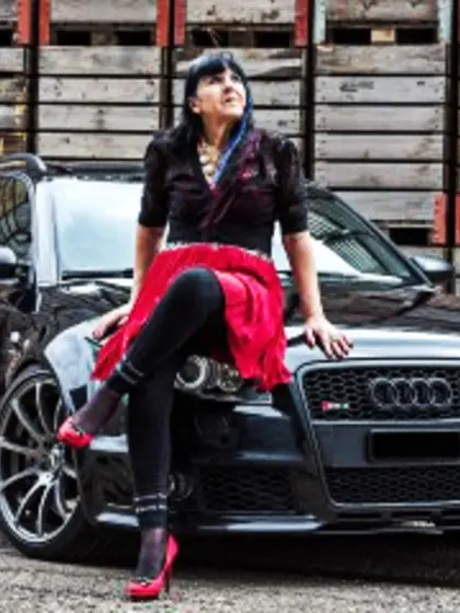 Brunette Queenofswiss Smoking.