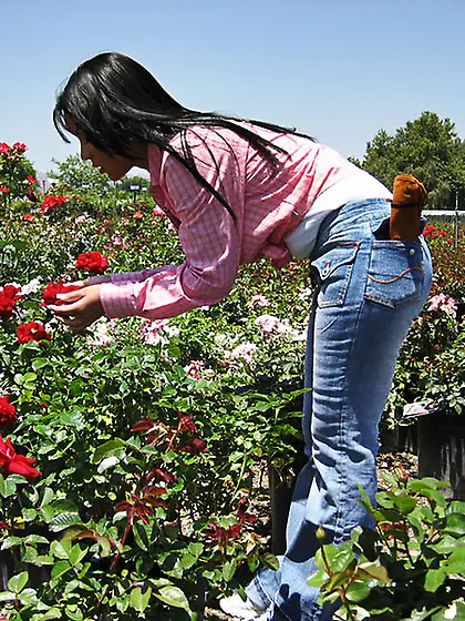 Gorgeous Elena Heiress opens her clean shaved pussy and takes a