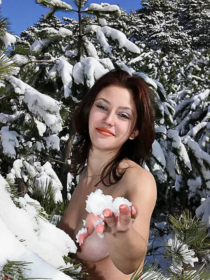 The big titted chick Ornella Femjoy performs the hot softcore po