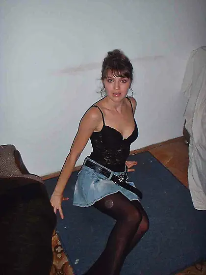 Amateur Non-nude Whore