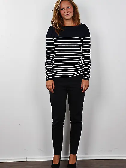 Tanned brunette bitch perfect