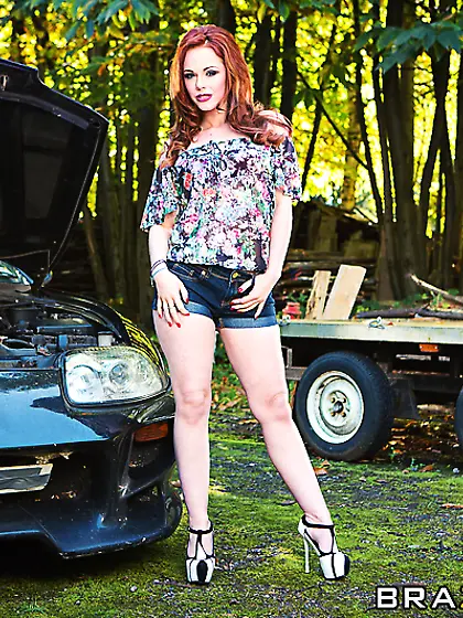 Pale redhead with a big booty gets fucked...