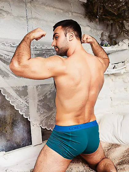 White man mach0man4you dancing