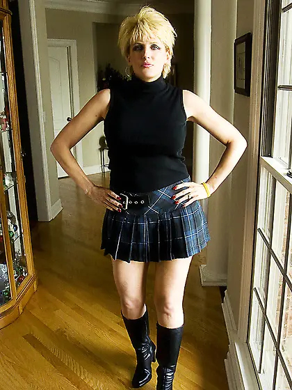 Mature blonde babe blue