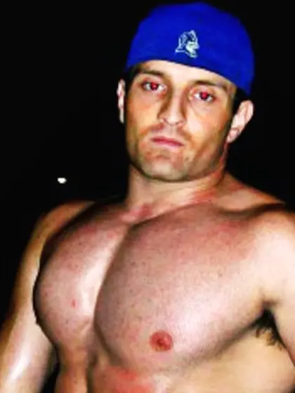 Brunette usamuscle perform anal