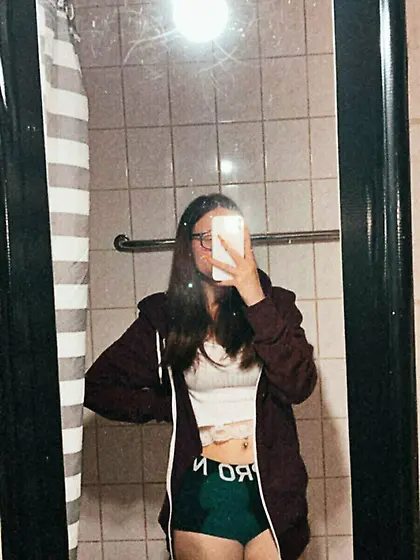 Horny German Teenslut Jasmina 18-20