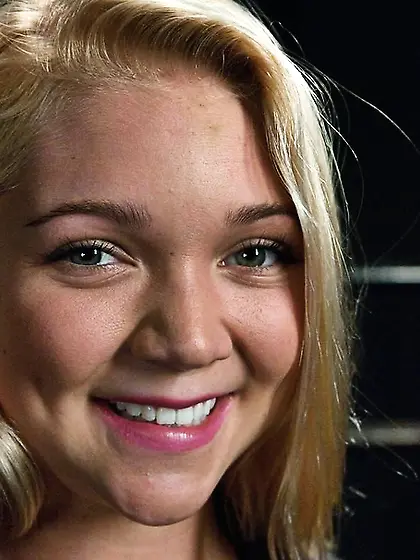 Long haired blonde cutie