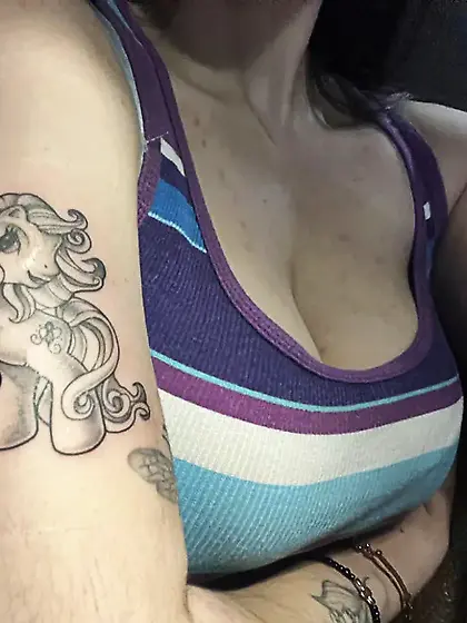 21yr old college slut with huge cleavage