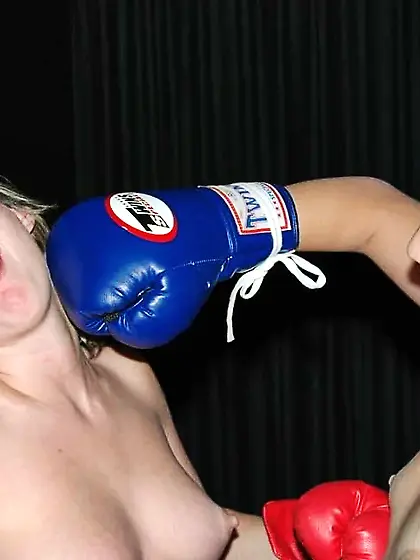 Teen Nathalie and Dany Sun are boxing topless