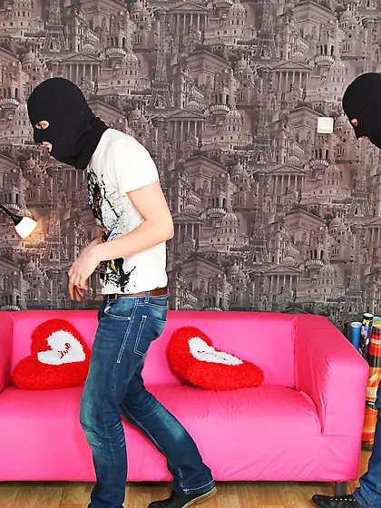 When Sara walks into