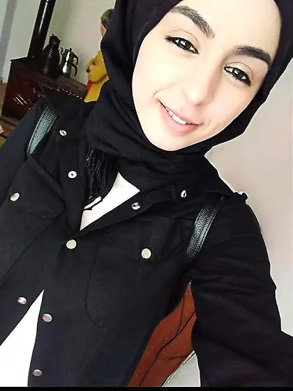 More Hot Muslim Girls