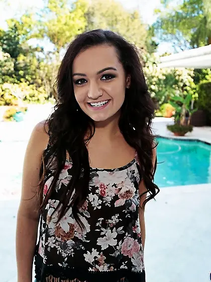 Fucking break for small-tittied female in the studio ends with f