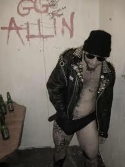 dirty, bulge, urinal, toilet, toilets, stinking, smelly,