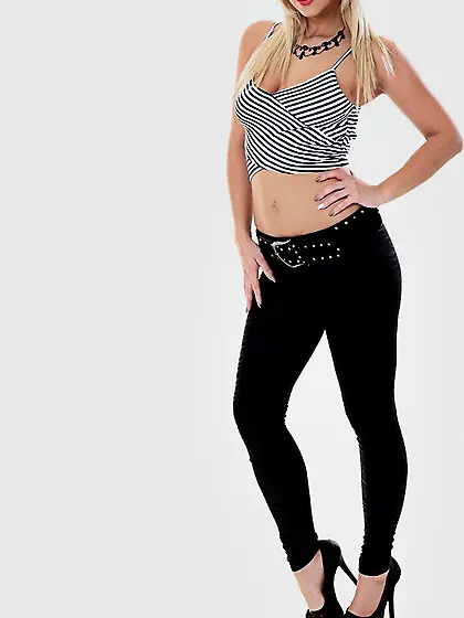 Czech stripping feet and ass