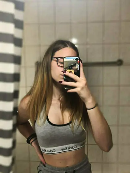 Horny German Teenslut Jasmina 18-20