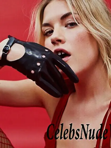 Ashley Smith Sexy Photos