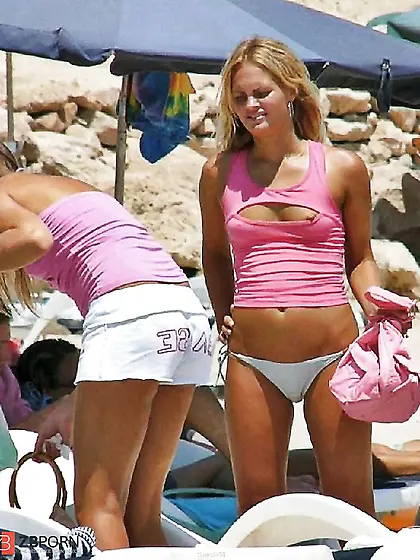 Sport damsels,  limber,  upskirts and ooops