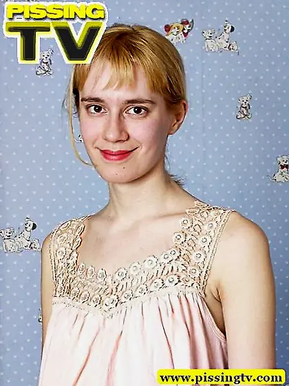 Teen pissing in panties