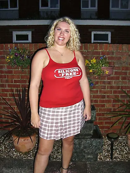 Big Tits Striptease Barby from United Kingdom