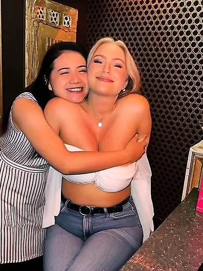 Took wife to lesbian sex club,  she was shy