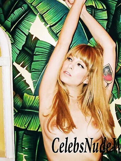 Look at nude Alix Brown