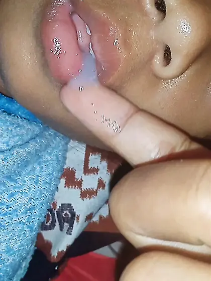 Sleep Cum in mouth
