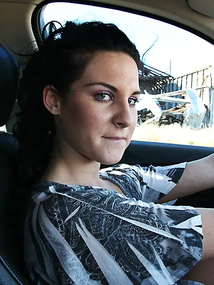 Bettina DiCapri moans very passionately while she takes a ride o