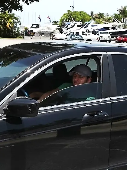 Liza Del Sierra takes her sexy yellow bikini on a boat and gets