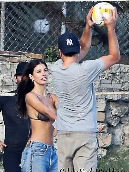 Camila Morrone Erotic