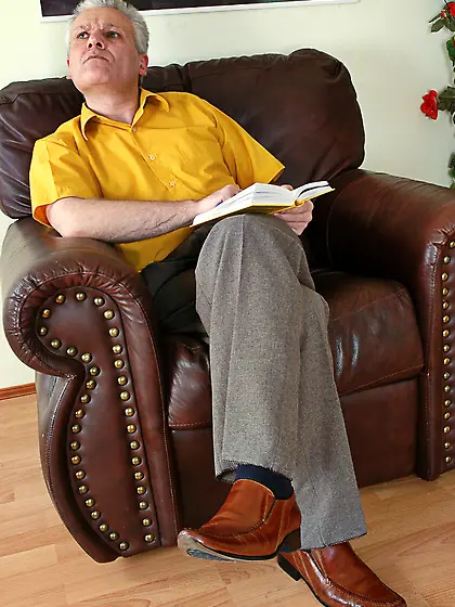 Ponytailed coed spanked fucked