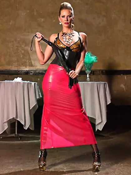 Guy sucks dommes fake