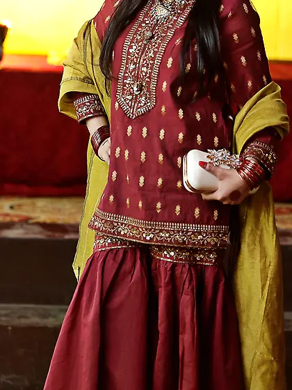 Maid In Pakistan - #Pyasiii Milfs