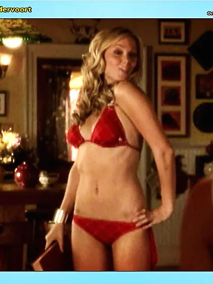 Very nice curves of a long-legged blonde