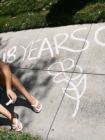 Skittish chick Eve Nicholson in green panties gets impaled on st