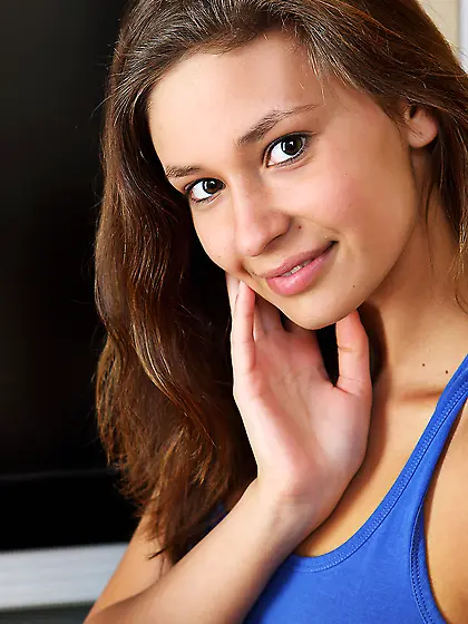 Awesome young babe Irina J slid down her tight blue dress and be