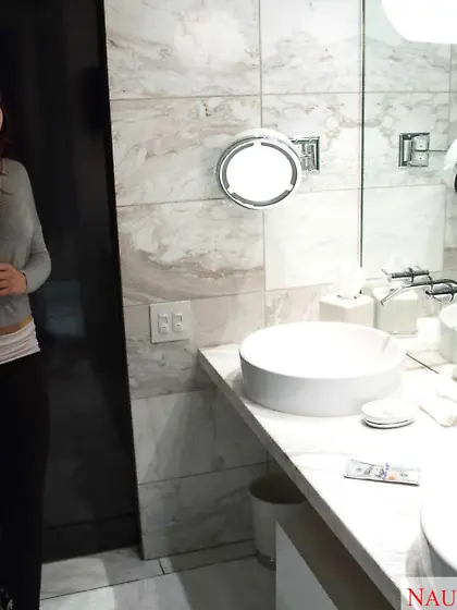 I love watching Ariana Marie on cam. Luckily, I convinced her to