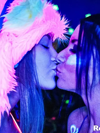 Hot lesbos loves lick