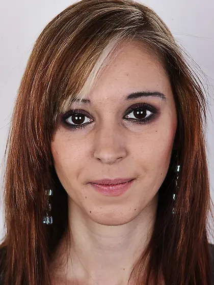 Young mother wnats play