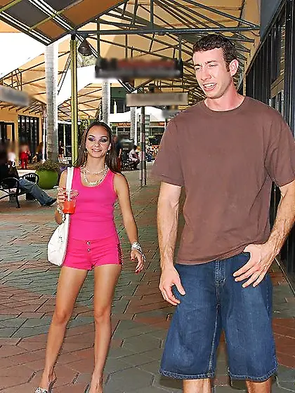 Smooth skinned chica Ariel Teens dressed in pink gets picked up,