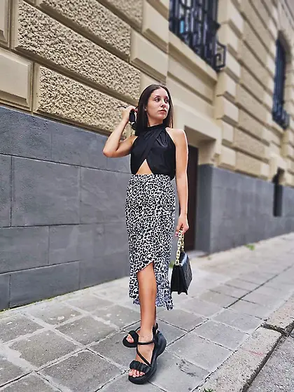 Young teen 18 open wet pussy hot body small ass bg