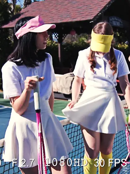 Juicy high school tennis players