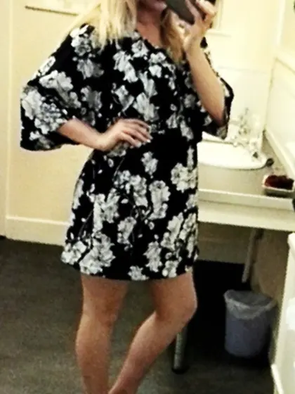 British Daughter sexy legs and heels selfie