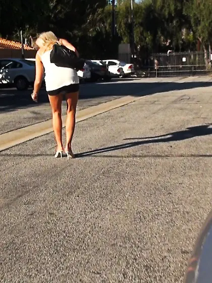 Gorgeous blonde bombshell red