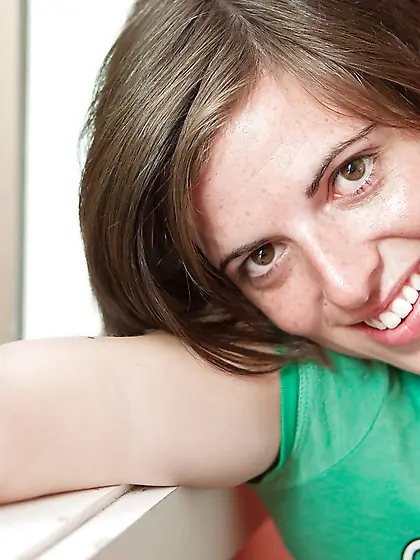 First time seductress showing what she can do to get off