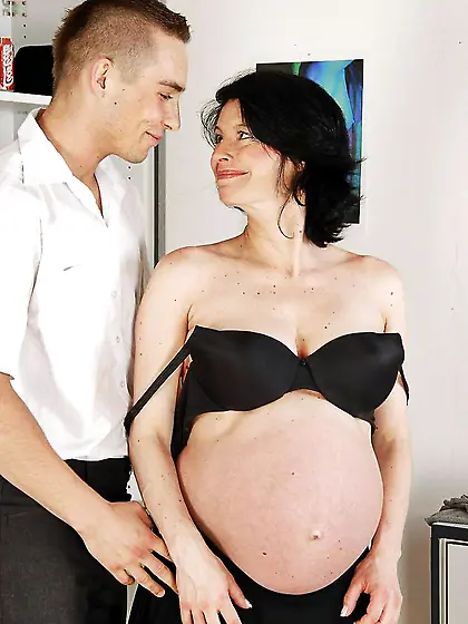 Gravida no gang-bang,  pregnant sway