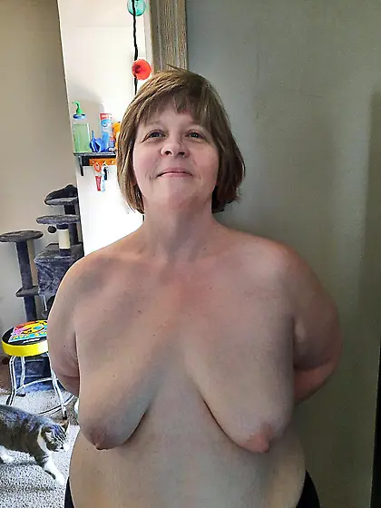 BBW TANYA - A MARRIED BITCH FOR YOUR PLEASURE