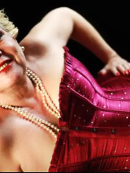 Blonde Aria Cameltoe.