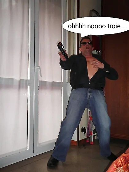 Andrea vs police woman